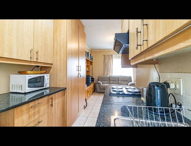 2 BEDROOM APARTMENT FOR SALE IN EDEN GLEN